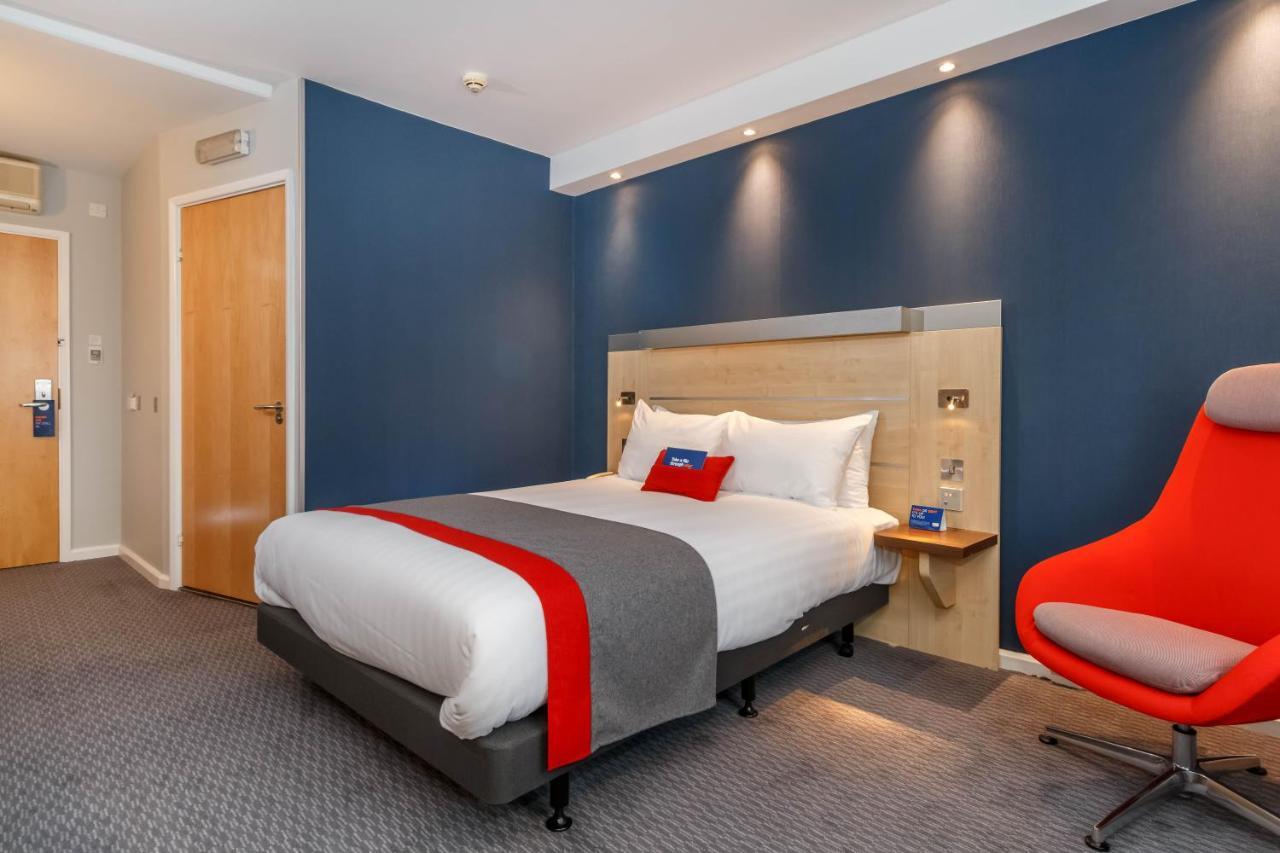 Holiday Inn Express Walsall M6, J10 By Ihg Eksteriør billede